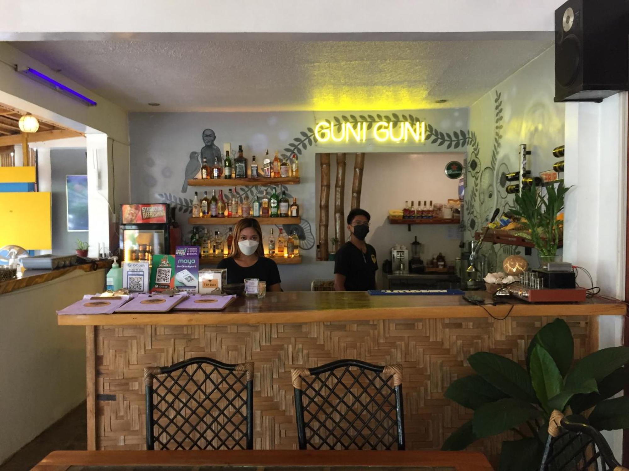 Guni Guni Hostel Puerto Princesa Eksteriør billede
