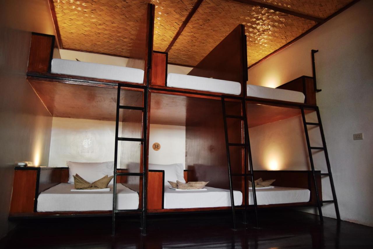 Guni Guni Hostel Puerto Princesa Eksteriør billede