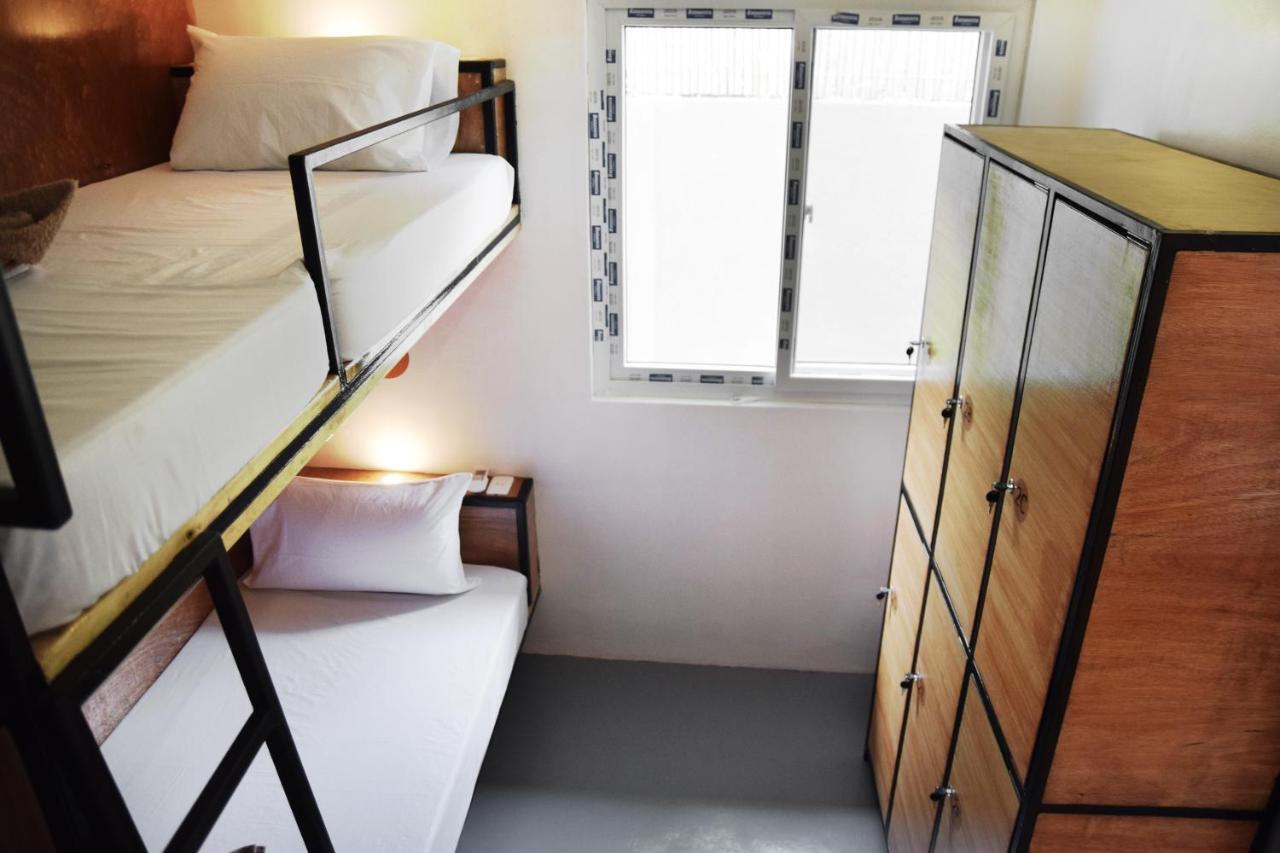 Guni Guni Hostel Puerto Princesa Eksteriør billede